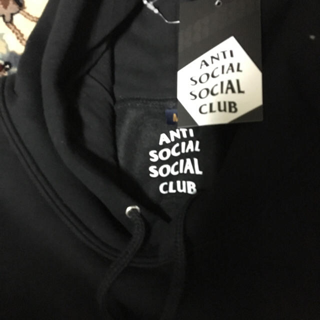 STUSSY(ステューシー)のantisocialsocialclub パーカー黒 メンズのトップス(パーカー)の商品写真