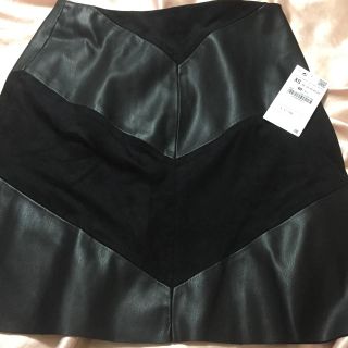 ザラ(ZARA)の新品 レザースカート(ひざ丈スカート)