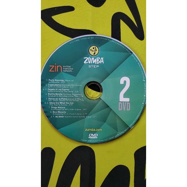 Zumba(ズンバ)のZUMBA　ズンバ　CD＆DVD　STEP2　ステップ２　希少　インストラクター エンタメ/ホビーのDVD/ブルーレイ(スポーツ/フィットネス)の商品写真