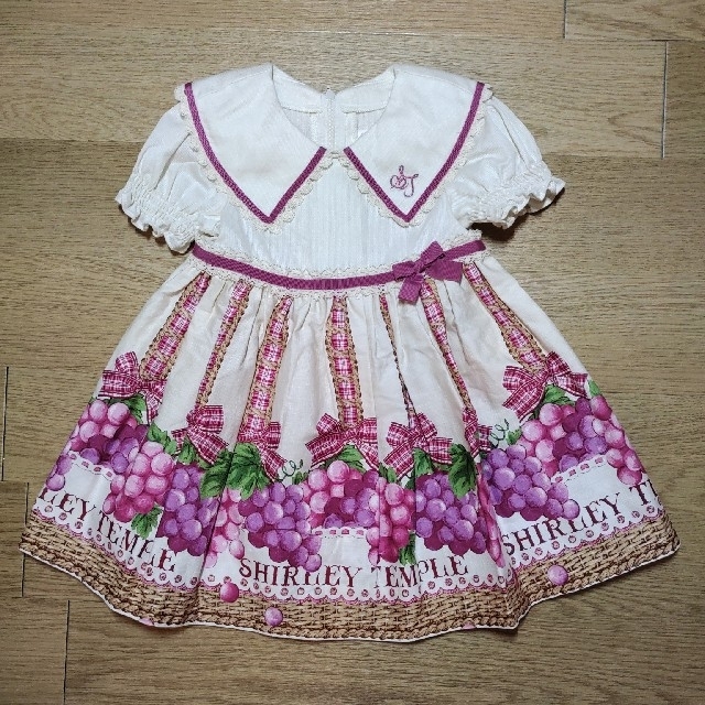 Shirley Temple(シャーリーテンプル)のShirley Temple　ぶどうバスケット　ワンピース キッズ/ベビー/マタニティのキッズ服女の子用(90cm~)(ワンピース)の商品写真