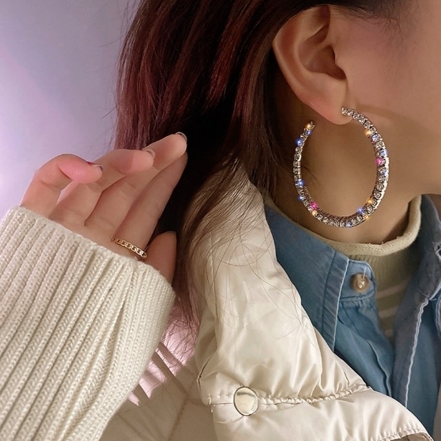 ZARA(ザラ)の◆インポートピアス◆1点要コメント◆バイカラーラインストーンBIGサークルピアス レディースのアクセサリー(ピアス)の商品写真