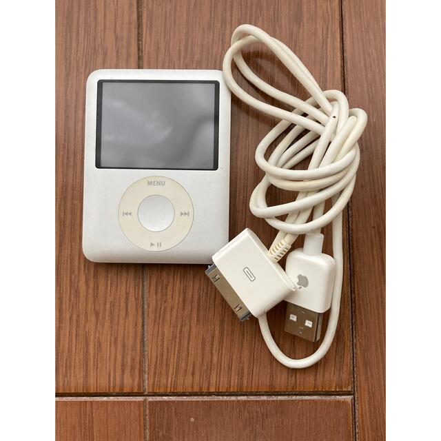 iPod(アイポッド)のiPod nano 第3世代　4GB ジャンク品 スマホ/家電/カメラのオーディオ機器(ポータブルプレーヤー)の商品写真
