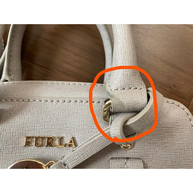 Furla(フルラ)のFULRA フルラ　ショルダーバッグ　グレー レディースのバッグ(ショルダーバッグ)の商品写真