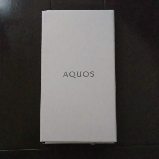 AQUOS wish　グリーンスマートフォン/携帯電話