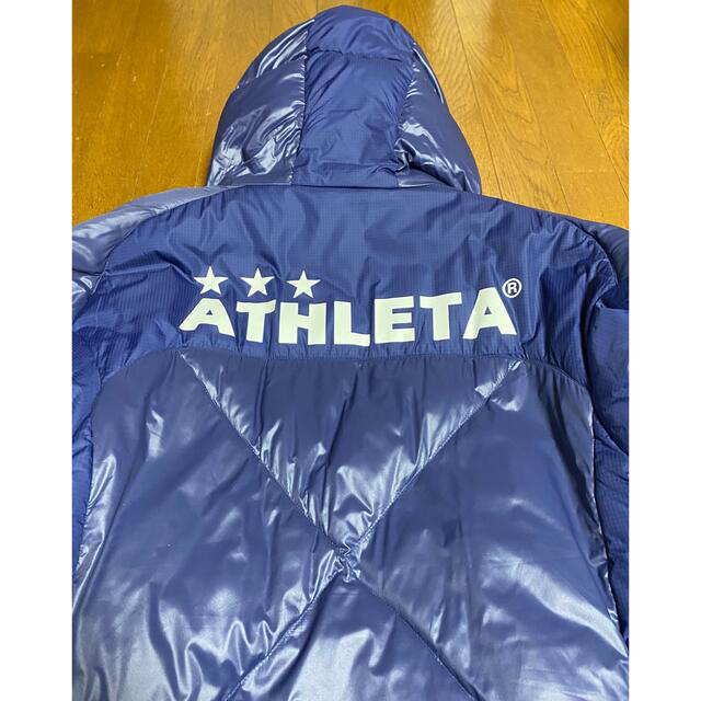 ATHLETA(アスレタ)のSALE★アスレタ★ベンチコート【Lサイズ・ネイビー】ATHLETA スポーツ/アウトドアのサッカー/フットサル(ウェア)の商品写真