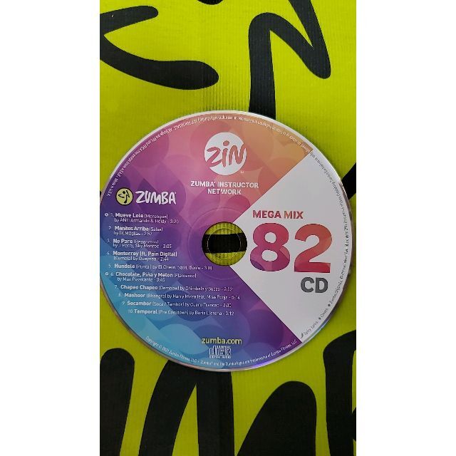 ZUMBA　ズンバ　MEGAMIX　CD　81　82　83　84　4枚セット