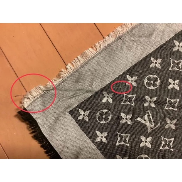 LOUIS VUITTON(ルイヴィトン)の【正規品】ルイ・ヴィトン　ショール　モノグラムデニム レディースのファッション小物(マフラー/ショール)の商品写真