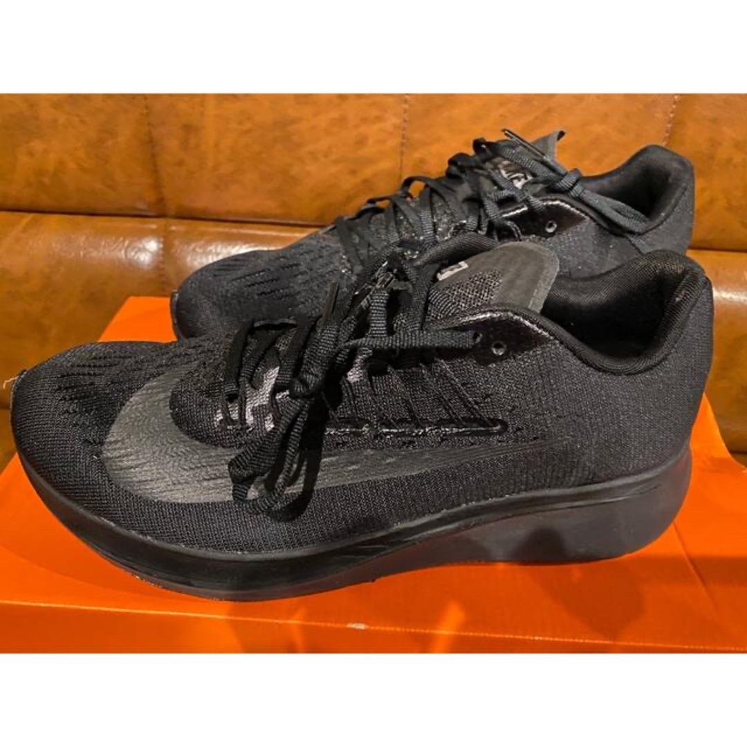 NIKE - ナイキ 新品 ズームフライ 25.5 トリプルブラックの通販 NIKE - ナイキ 新品 ズームフライ 25.5 トリプルブラックの通販