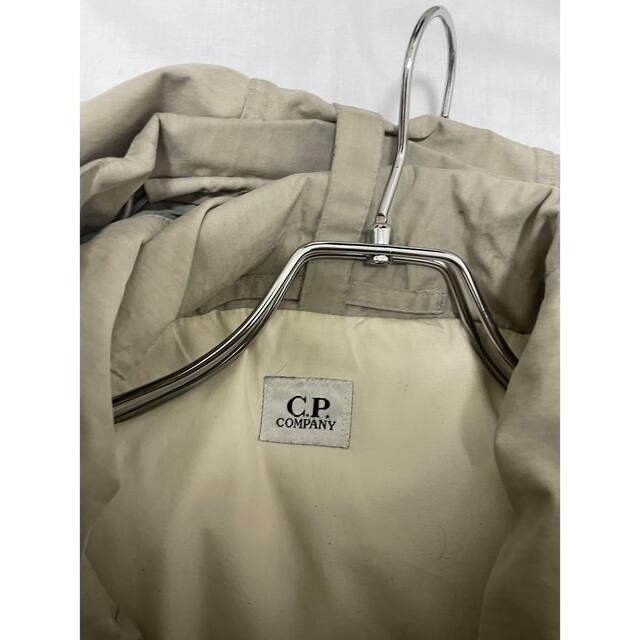 c.p.company ダウン