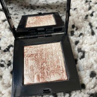 ボビイブラウン(BOBBI BROWN)のハイライティングパウダー 01 ピンクグロウ(フェイスカラー)