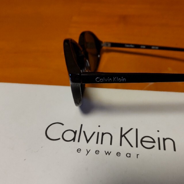Calvin Klein(カルバンクライン)のサングラス レディースのファッション小物(サングラス/メガネ)の商品写真