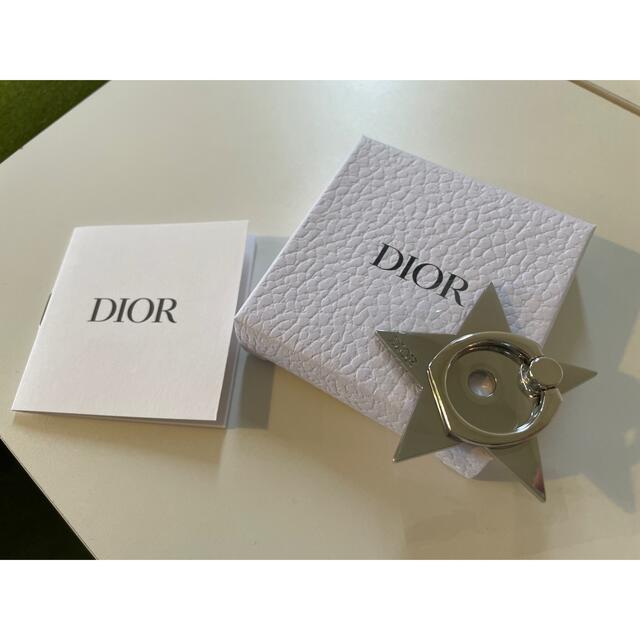 Dior(ディオール)の【CHRxx様専用】Dior ディオール　スマホリング　非売品 スマホ/家電/カメラのスマホアクセサリー(その他)の商品写真