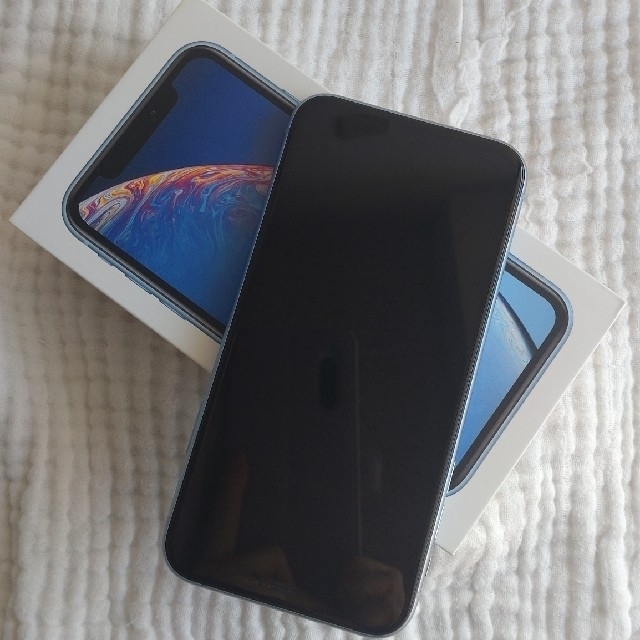 iPhone(アイフォーン)の今週末限定美品 iPhone XR 128GB 本体 sim フリー おまけ付き スマホ/家電/カメラのスマートフォン/携帯電話(スマートフォン本体)の商品写真