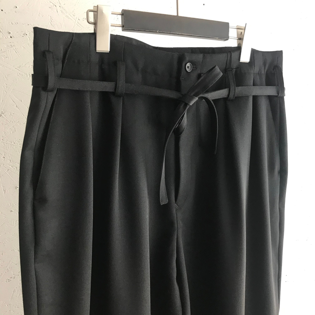 Yohji Yamamoto(ヨウジヤマモト)のSOSHIOTSUKI OFFICER TROUSERS トラウザーパンツ メンズのパンツ(スラックス)の商品写真