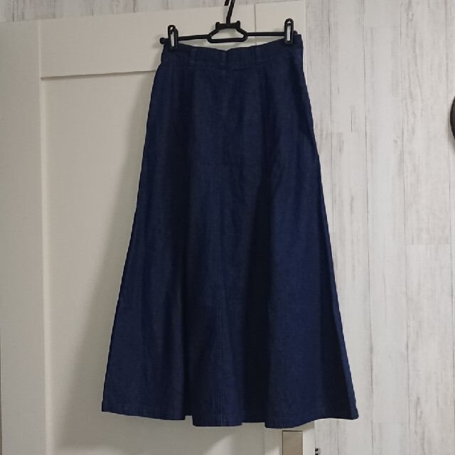 UNIQLO(ユニクロ)のユニクロ＊ロングスカート デニム ネイビー 64 レディースのスカート(ロングスカート)の商品写真