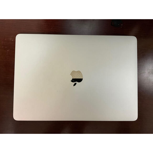 Apple M1 Macbook Air シルバー