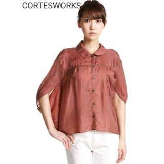 コルテスワークス(CORTES WORKS)のCORTESWORKS モモンガスリーブエアリーキュプラシャツ新品タグ付き(シャツ/ブラウス(半袖/袖なし))