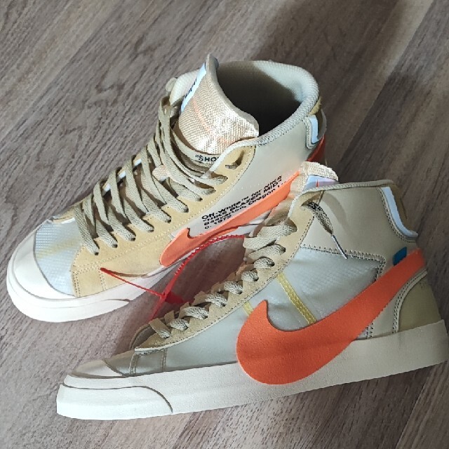 OFF-WHITE(オフホワイト)のブレザー　Off-White　28センチ　未使用　ベージュ　NIKE メンズの靴/シューズ(スニーカー)の商品写真