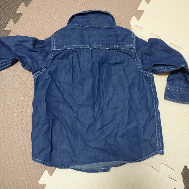 babyGAP(ベビーギャップ)の子どもシャツ（サイズ90） キッズ/ベビー/マタニティのキッズ服男の子用(90cm~)(Tシャツ/カットソー)の商品写真