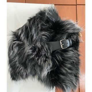 fendi フォックスファーストール 8月限定価格