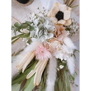 紫陽花とパステルグリーンのスワッグ