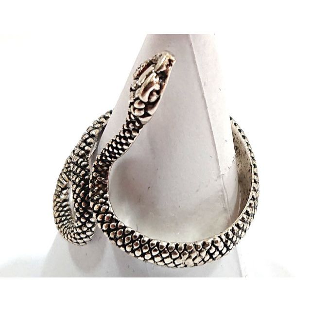 【フリーサイズ】巻き付きノーマルスネークの指輪（シルバー）　パイソン　蛇　ヘビ メンズのアクセサリー(リング(指輪))の商品写真