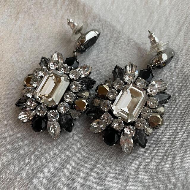 SWAROVSKI - スワロフスキー ピアス コラボ レア!!の通販 by
