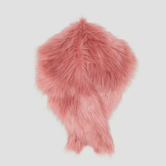 ZARA(ザラ)のzara フェイクファー マフラー ファー H&M ピンク レディースのファッション小物(マフラー/ショール)の商品写真