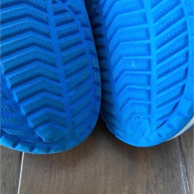 西松屋(ニシマツヤ)のキッズ　サンダル　15㎝　ブルー　星 キッズ/ベビー/マタニティのキッズ靴/シューズ(15cm~)(サンダル)の商品写真