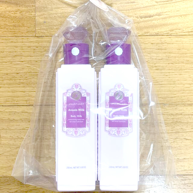 JILLSTUART(ジルスチュアート)のジルスチュアート　ボディミルク　×2 コスメ/美容のボディケア(ボディローション/ミルク)の商品写真
