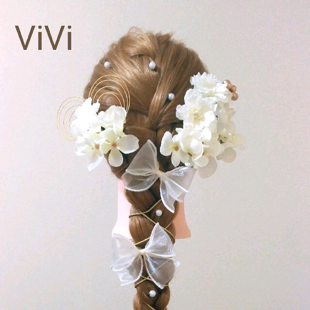 髪飾りViVi～紐アレンジ 成人式 結婚式 卒業式 振袖 着物 袴 髪飾り～白金