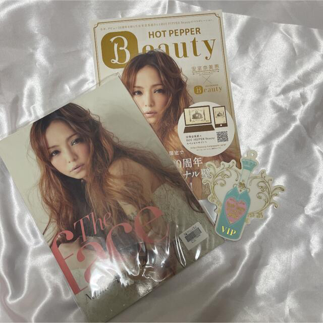 安室奈美恵20th沖縄ライブ パンフレット【スタッフパス付き】-