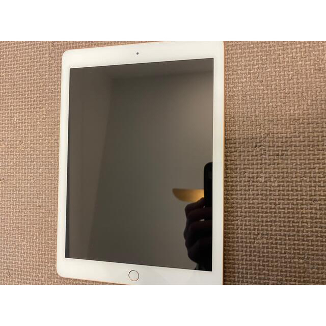 【値下げしました】iPad 第6世代 - WiFi - 128GB - ゴールドスマホ/家電/カメラ