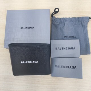 バレンシアガ(Balenciaga)の美品　バレンシアガ　BALENCIAGA 財布　折りたたみ　2つ折り(折り財布)