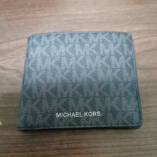 マイケルコース(Michael Kors)のマイケルコース　二つ折り財布　ブラック(折り財布)