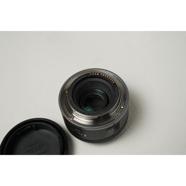 Canon(キヤノン)のCanon RF50mm f1.8 stm 美品 スマホ/家電/カメラのカメラ(レンズ(単焦点))の商品写真