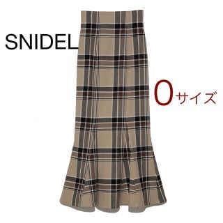 スナイデル(SNIDEL)の【新品タグ付】SNIDEL ハイウエストタイトヘムフレアチェックスカート(ロングスカート)