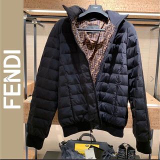 フェンディ(FENDI)のFENDI FF柄ライニング 長袖 ダウンジャケット　日本未入荷(ダウンジャケット)