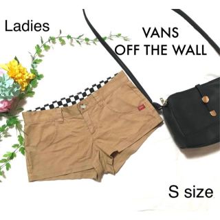 バンズボルト(VANS VAULT)の☆VANS バンズ OFF THE WALL  レディース　ショートパンツ　 S(ショートパンツ)