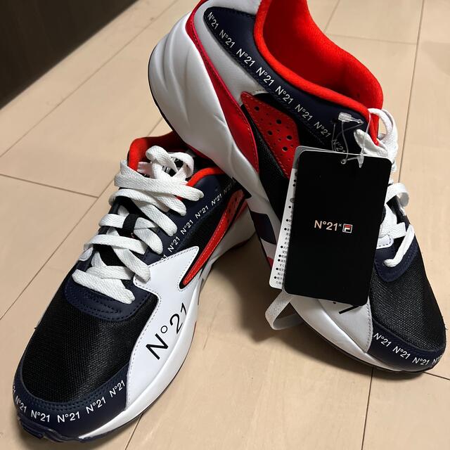 N21×FILA コラボスニーカー