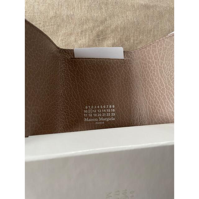 Maison Martin Margiela(マルタンマルジェラ)の21AW新品 メゾン マルジェラ エンベロープ 折り財布 レディース Mauve レディースのファッション小物(財布)の商品写真