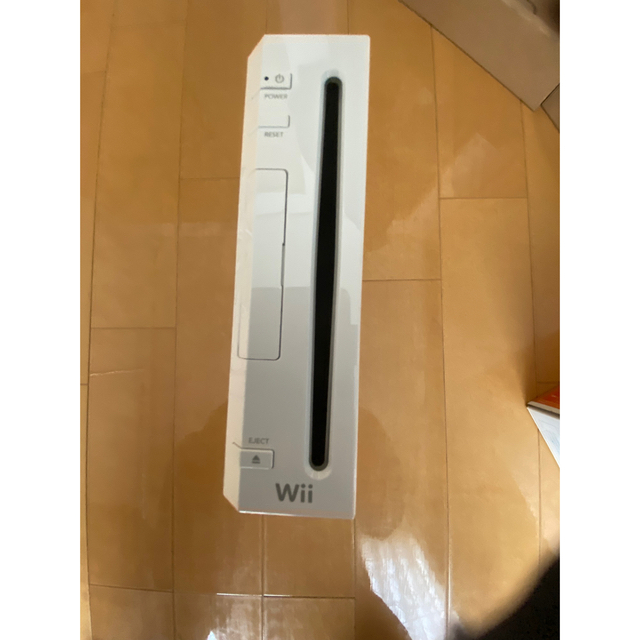 Wii本体 エンタメ/ホビーのゲームソフト/ゲーム機本体(家庭用ゲームソフト)の商品写真