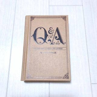 モマ(MOMA)のMoMA 5Years Q&A Diary 1日1問5年日記(ノート/メモ帳/ふせん)