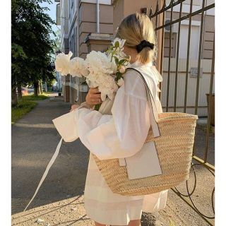 美品 LOEWE カゴバッグ かごバッグ Mサイズ ミディアムサイズ