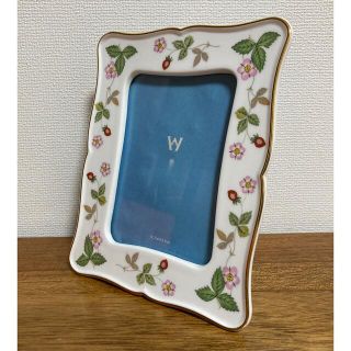 ウェッジウッド(WEDGWOOD)の英国王室御用達　WEDGWOOD ワイルドストロベリー　フォトフレーム　送料無料(フォトフレーム)