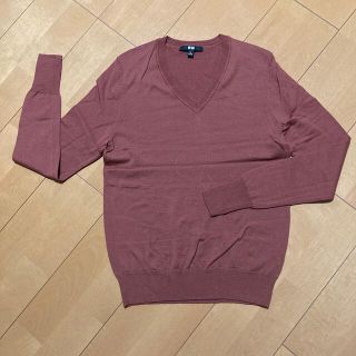 ユニクロ(UNIQLO)のユニクロ　メリノウール　Vネックニット(ニット/セーター)