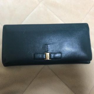 サルヴァトーレフェラガモ(Salvatore Ferragamo)のフェラガモ長財布(財布)