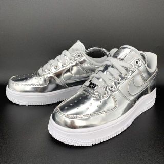 ナイキ(NIKE)の★新品未使用★ NIKE ナイキ エアフォース1 シルバー メタリック クローム(スニーカー)