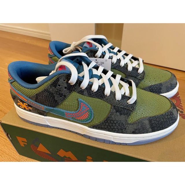 NIKE DUNK LOW Siempre Familia