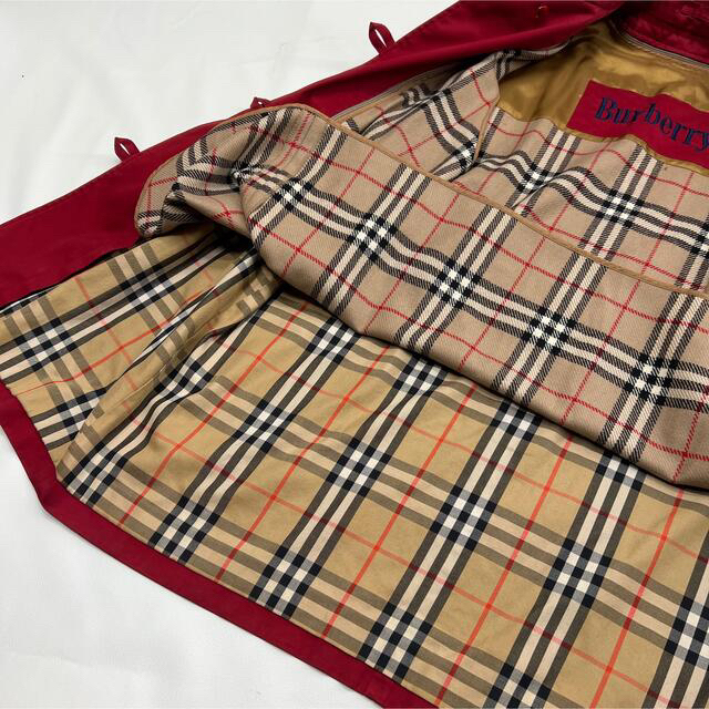 BURBERRY(バーバリー)の【レア】高級感！BURBERRY ライナー付 モッズコート 赤 レディースのジャケット/アウター(モッズコート)の商品写真